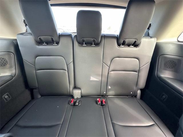 new 2025 Nissan Pathfinder car, priced at $46,776