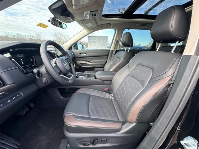 new 2025 Nissan Pathfinder car, priced at $46,776