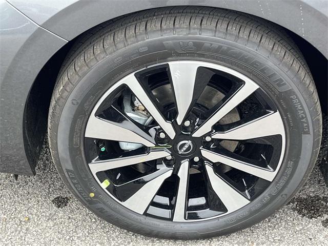 new 2025 Nissan Sentra car, priced at $24,460