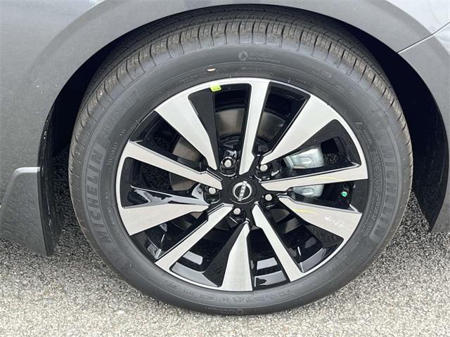 new 2025 Nissan Sentra car, priced at $24,460