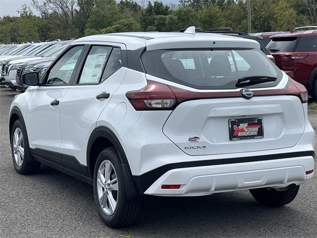 new 2025 Nissan Kicks Play car, priced at $22,040