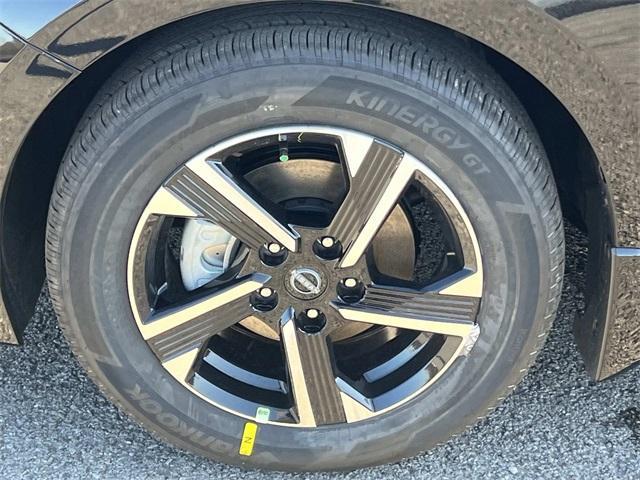 new 2025 Nissan Sentra car, priced at $21,690