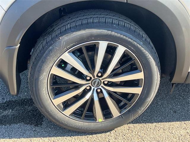 new 2025 Nissan Pathfinder car, priced at $48,536