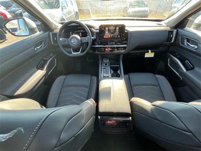 new 2025 Nissan Pathfinder car, priced at $48,536