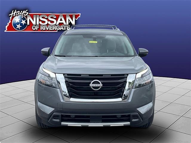 new 2025 Nissan Pathfinder car, priced at $39,217