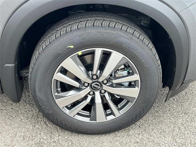 new 2025 Nissan Pathfinder car, priced at $39,217