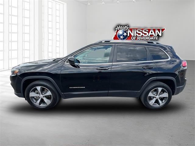 used 2019 Jeep Cherokee car, priced at $15,403