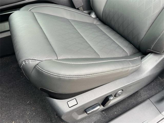 new 2025 Nissan Murano car, priced at $48,053
