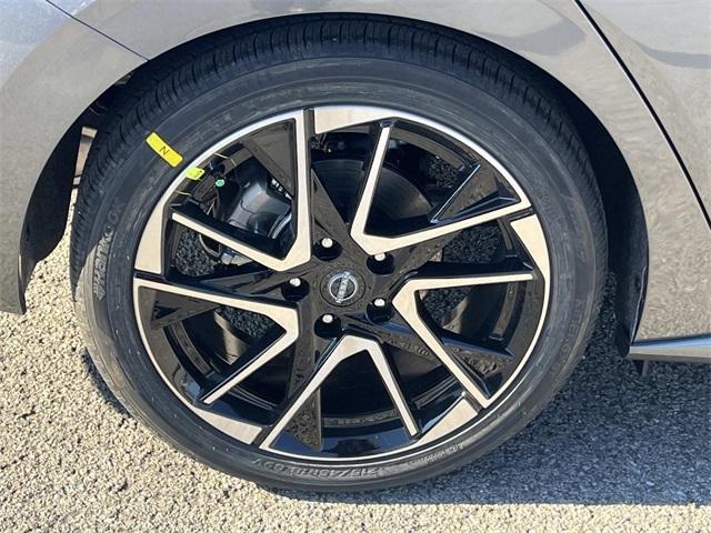 new 2025 Nissan Sentra car, priced at $25,575