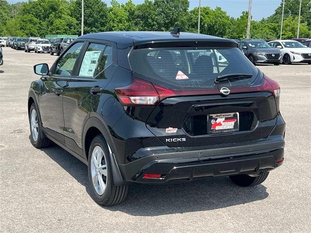 new 2025 Nissan Kicks Play car, priced at $23,850