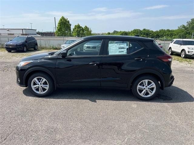 new 2025 Nissan Kicks Play car, priced at $23,850