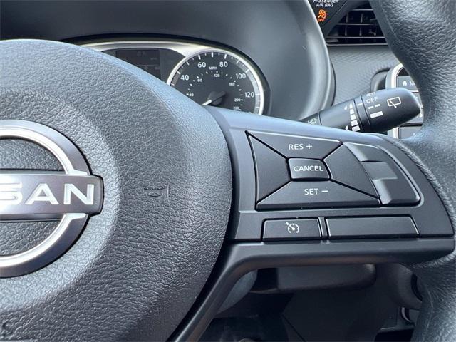 new 2025 Nissan Kicks Play car, priced at $23,850