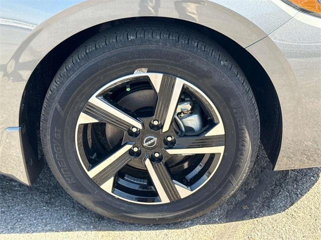new 2025 Nissan Sentra car, priced at $22,543