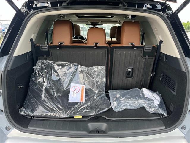 new 2025 Nissan Pathfinder car, priced at $50,348