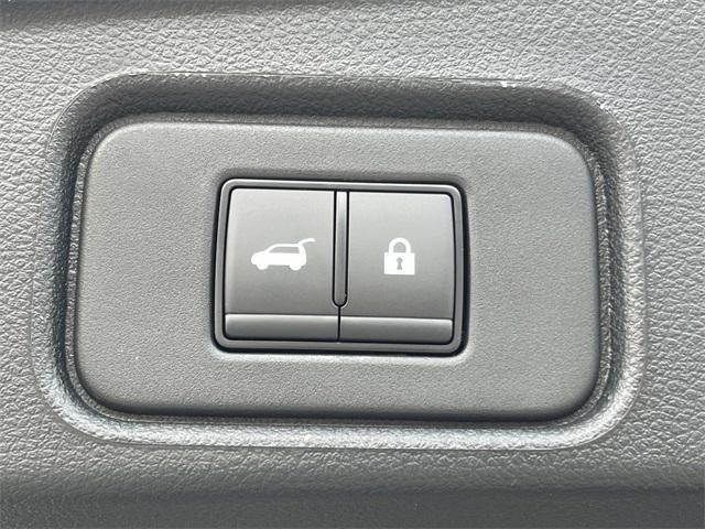 new 2025 Nissan Pathfinder car, priced at $50,348