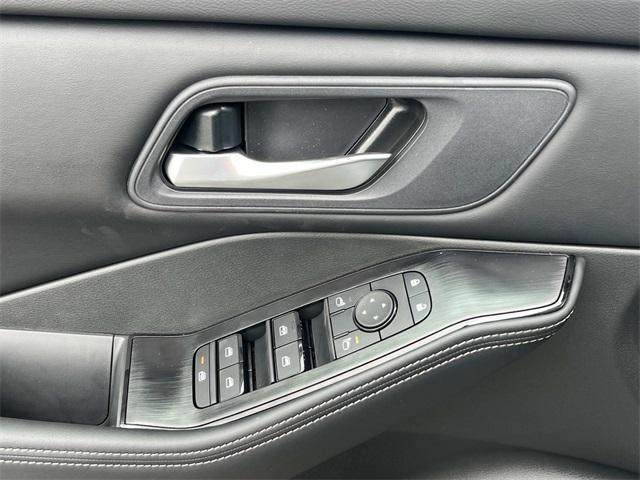 new 2025 Nissan Rogue car, priced at $29,743