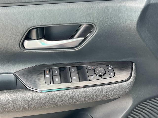new 2025 Nissan Kicks car, priced at $24,904