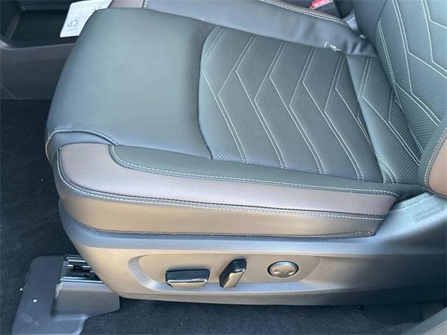 new 2025 Nissan Pathfinder car, priced at $47,150