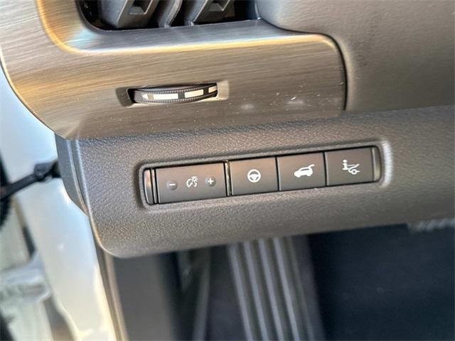 new 2025 Nissan Pathfinder car, priced at $47,150