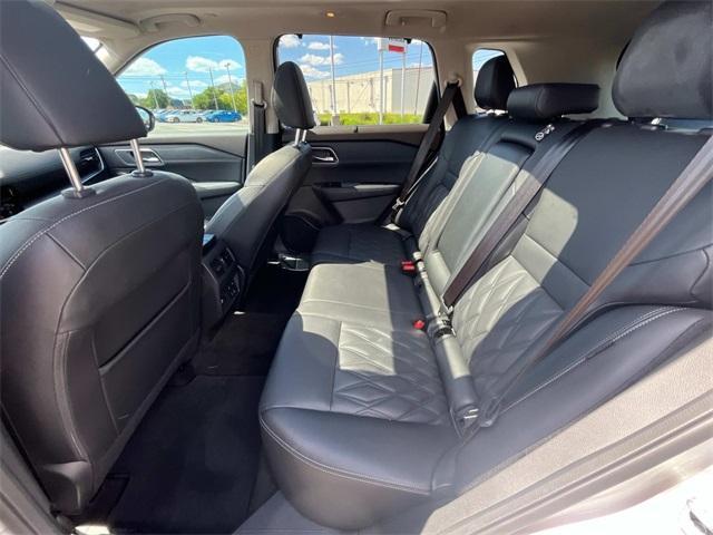 used 2022 Nissan Rogue car, priced at $27,988