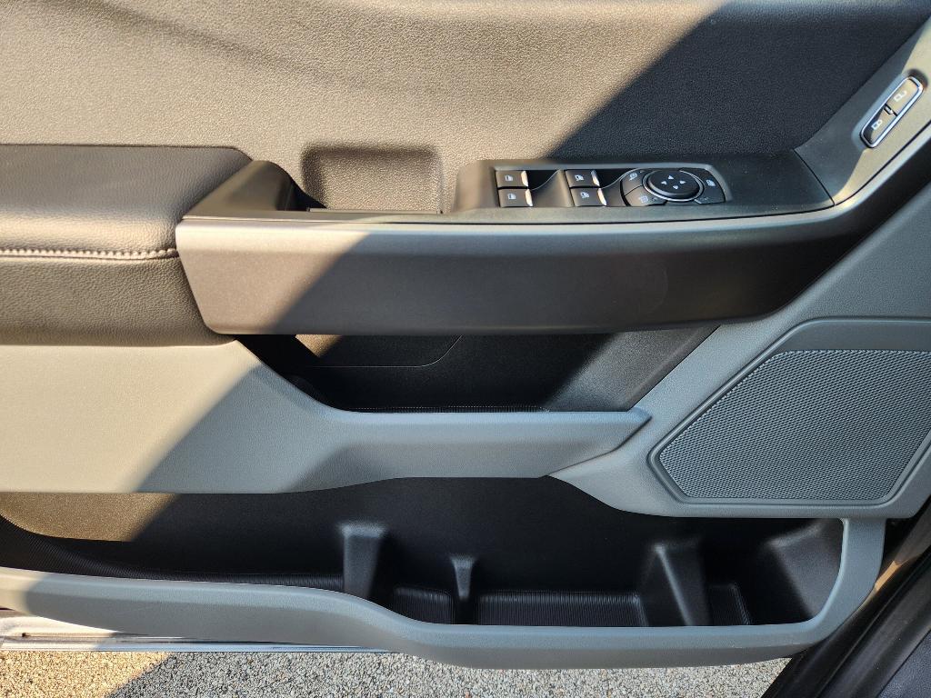 new 2025 Ford F-250 car, priced at $56,071