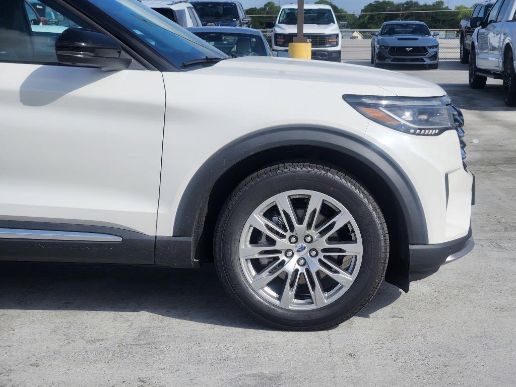 new 2025 Ford Explorer car, priced at $51,733