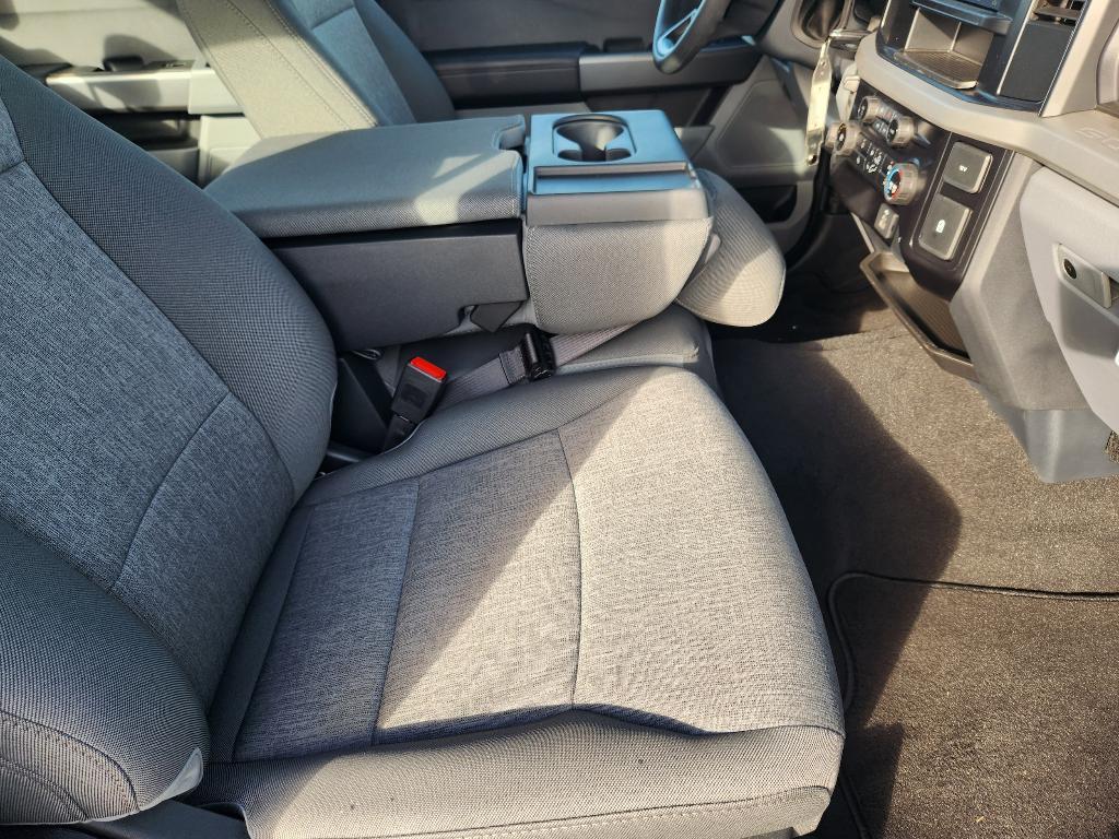 new 2025 Ford F-250 car, priced at $56,287