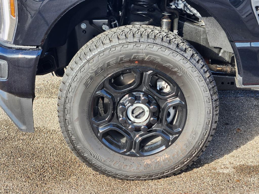 new 2025 Ford F-250 car, priced at $56,287