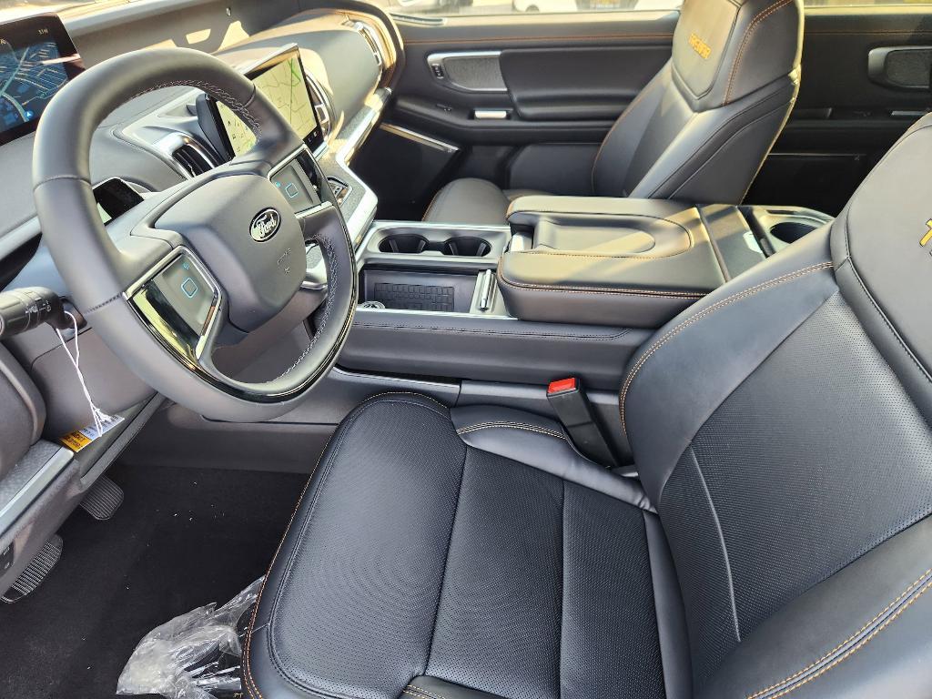 new 2025 Ford Expedition car, priced at $83,959