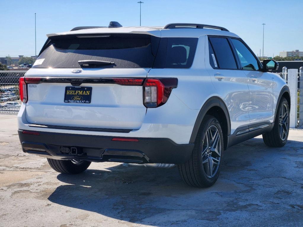 new 2025 Ford Explorer car, priced at $47,401