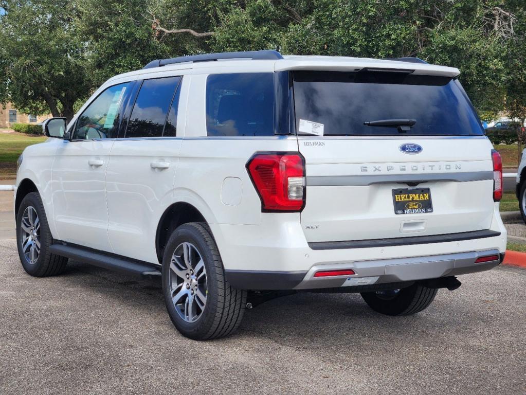 new 2024 Ford Expedition car, priced at $62,942