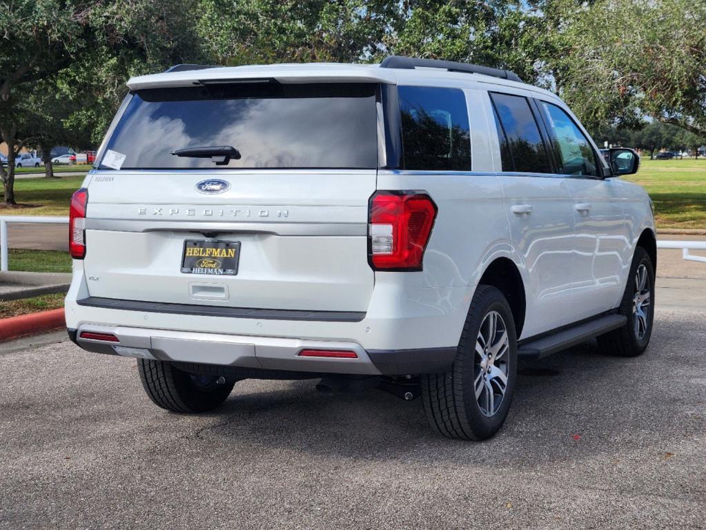 new 2024 Ford Expedition car, priced at $62,942