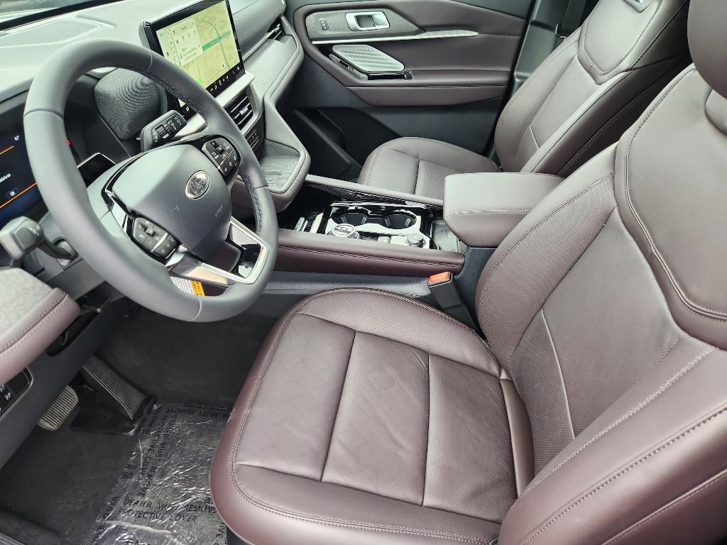 new 2025 Ford Explorer car, priced at $52,156
