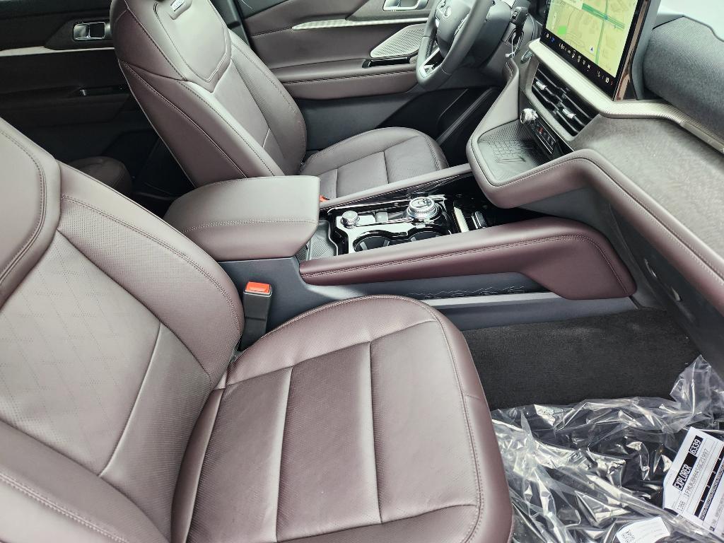 new 2025 Ford Explorer car, priced at $52,156