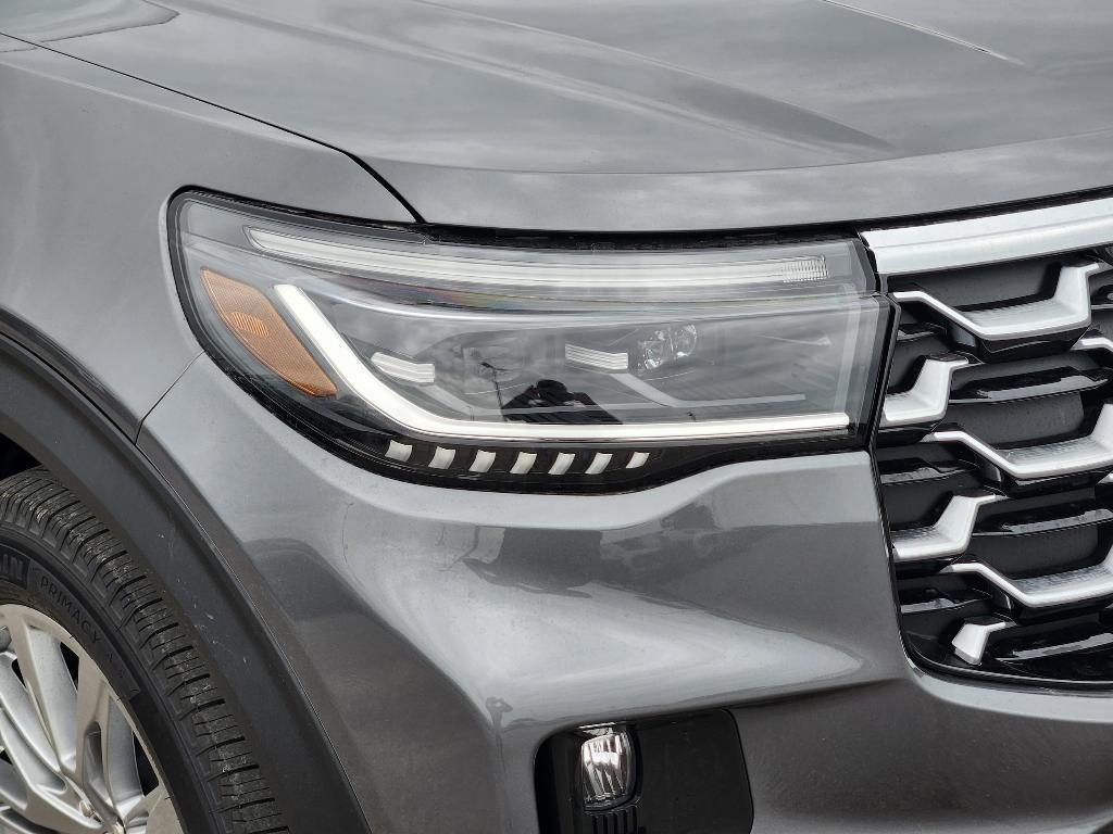 new 2025 Ford Explorer car, priced at $52,156