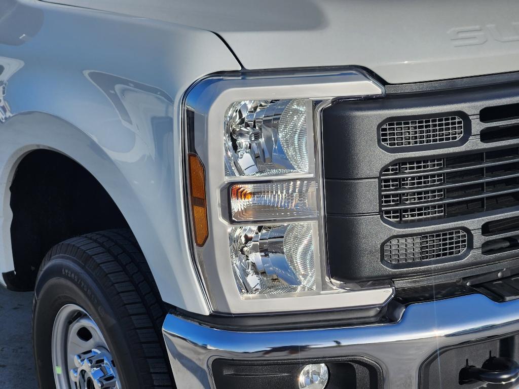 new 2025 Ford F-250 car, priced at $61,073