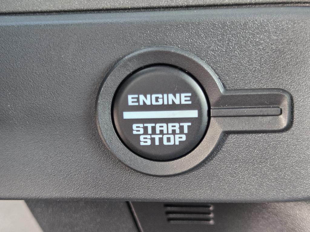 new 2025 Ford Bronco car, priced at $45,364