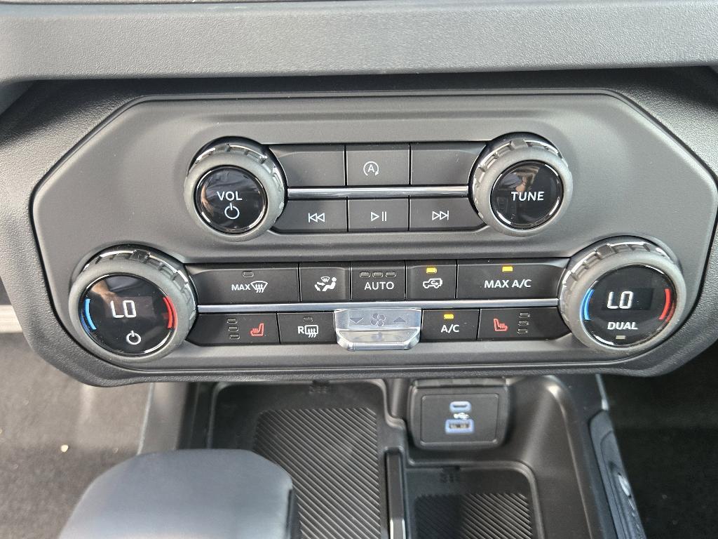 new 2025 Ford Bronco car, priced at $45,364