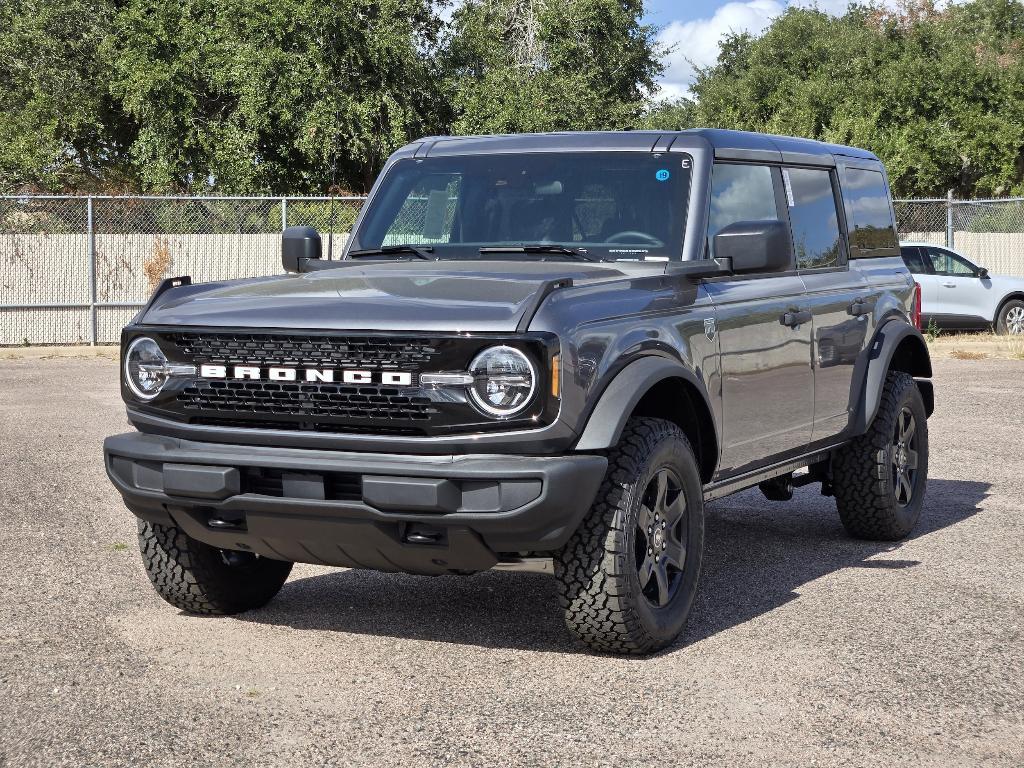 new 2025 Ford Bronco car, priced at $45,364