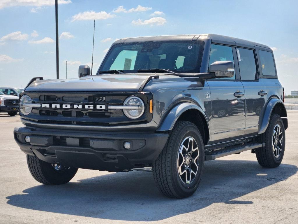 new 2024 Ford Bronco car, priced at $52,139