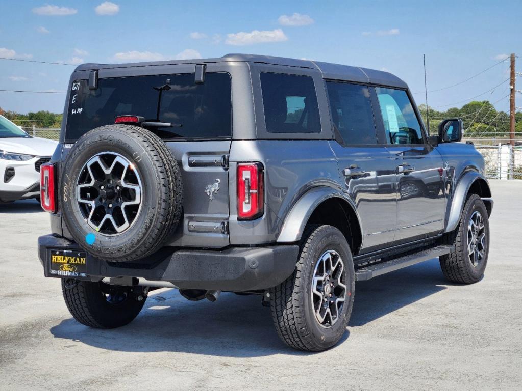 new 2024 Ford Bronco car, priced at $52,139