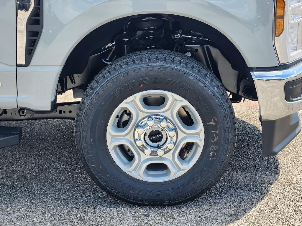 new 2025 Ford F-250 car, priced at $65,803