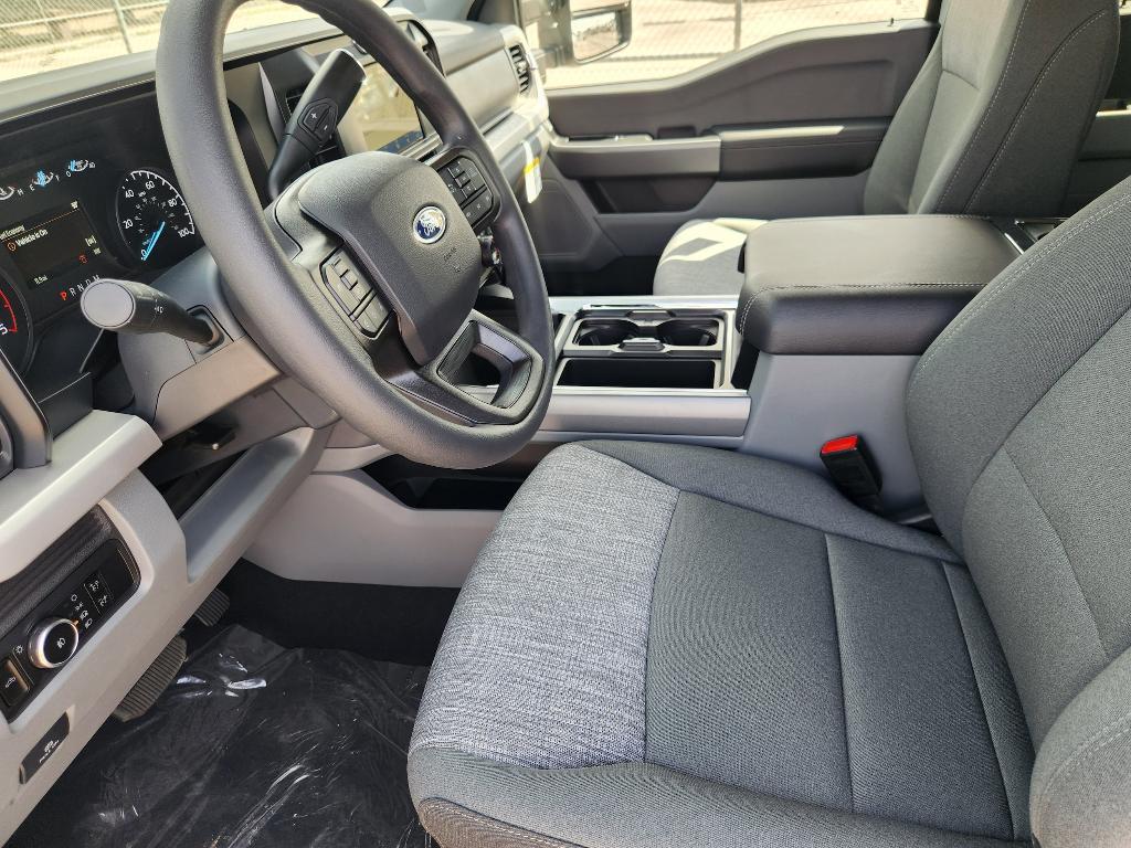 new 2025 Ford F-250 car, priced at $65,803