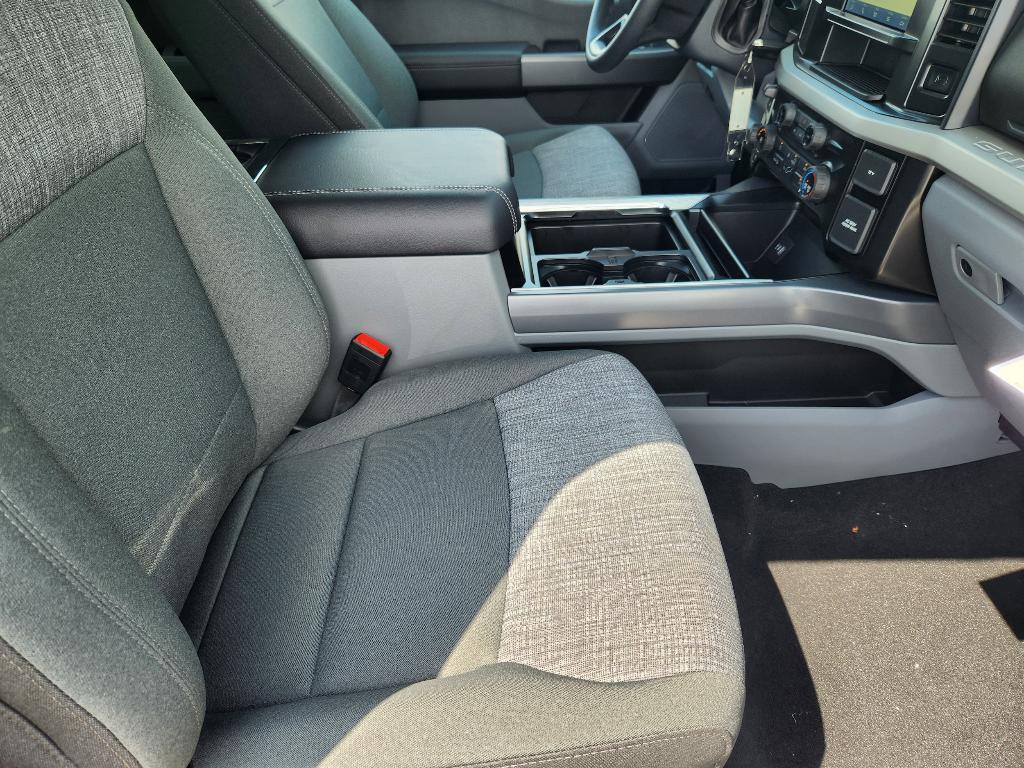 new 2025 Ford F-250 car, priced at $65,803