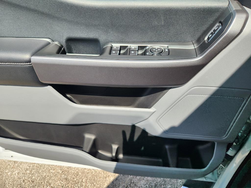 new 2025 Ford F-250 car, priced at $65,803