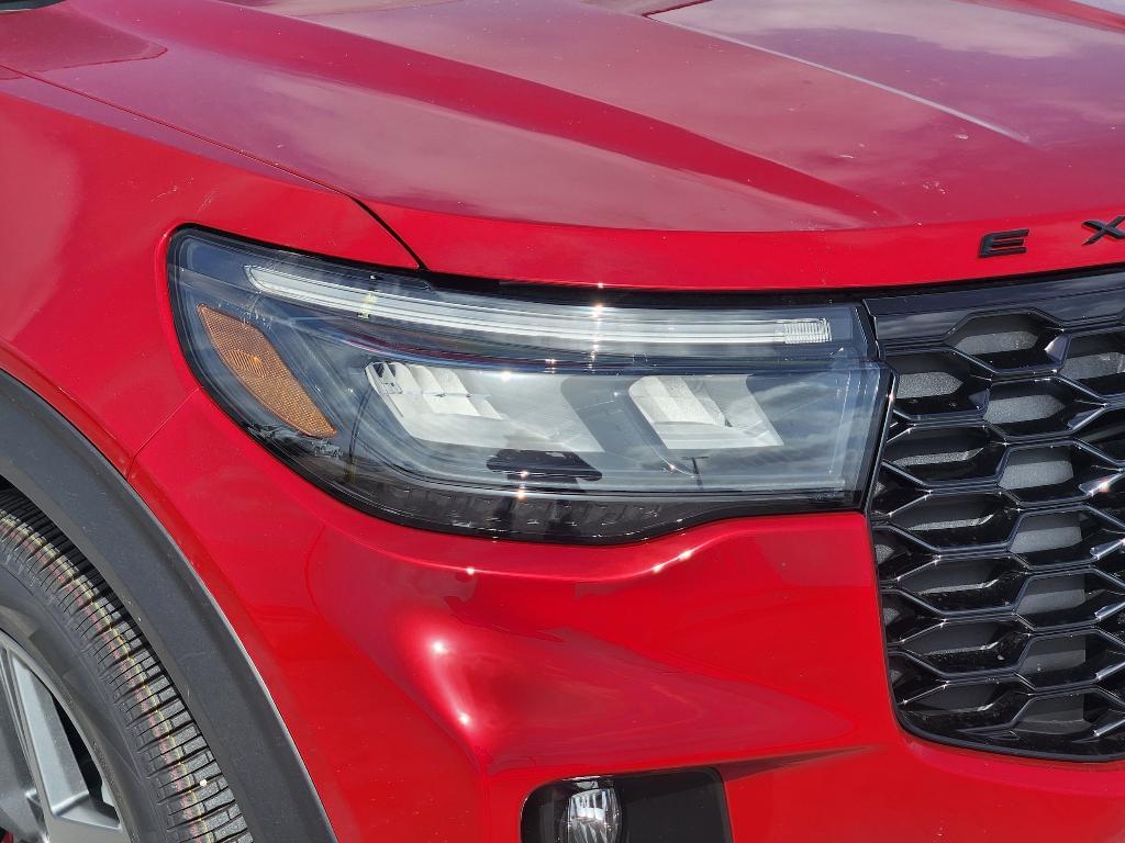 new 2025 Ford Explorer car, priced at $58,112