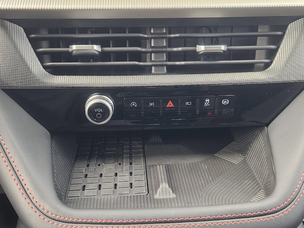 new 2025 Ford Explorer car, priced at $58,112