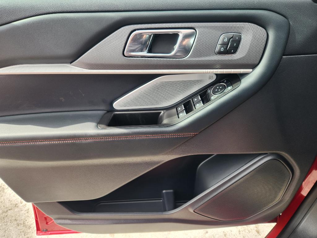 new 2025 Ford Explorer car, priced at $58,112