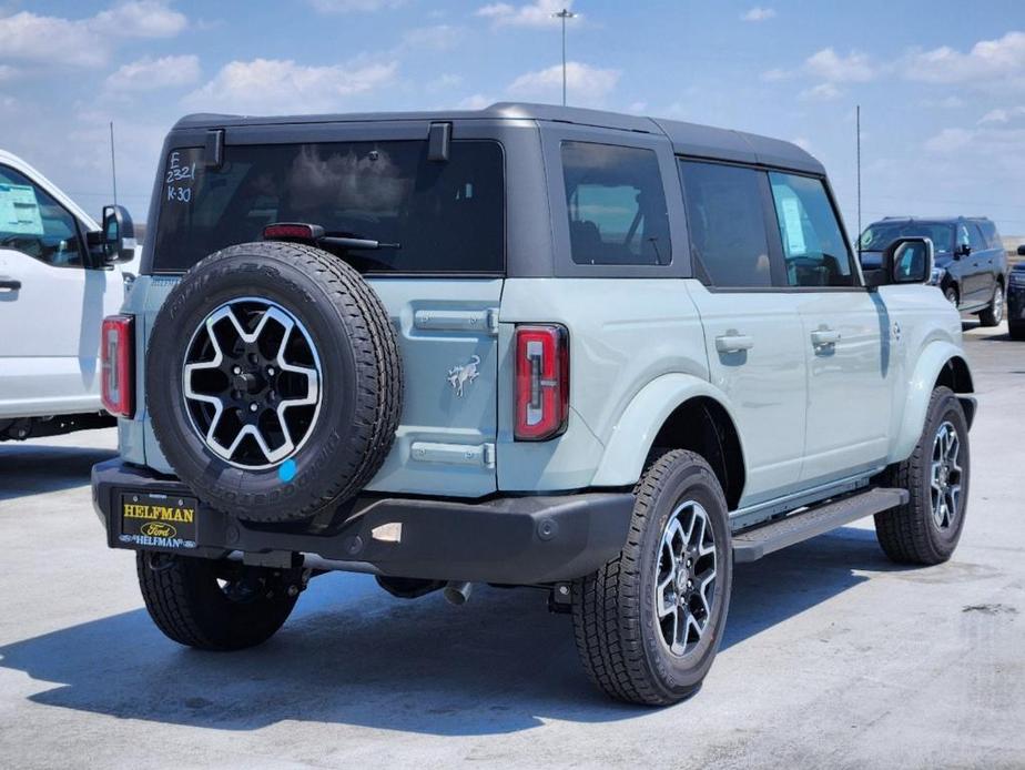 new 2024 Ford Bronco car, priced at $51,417