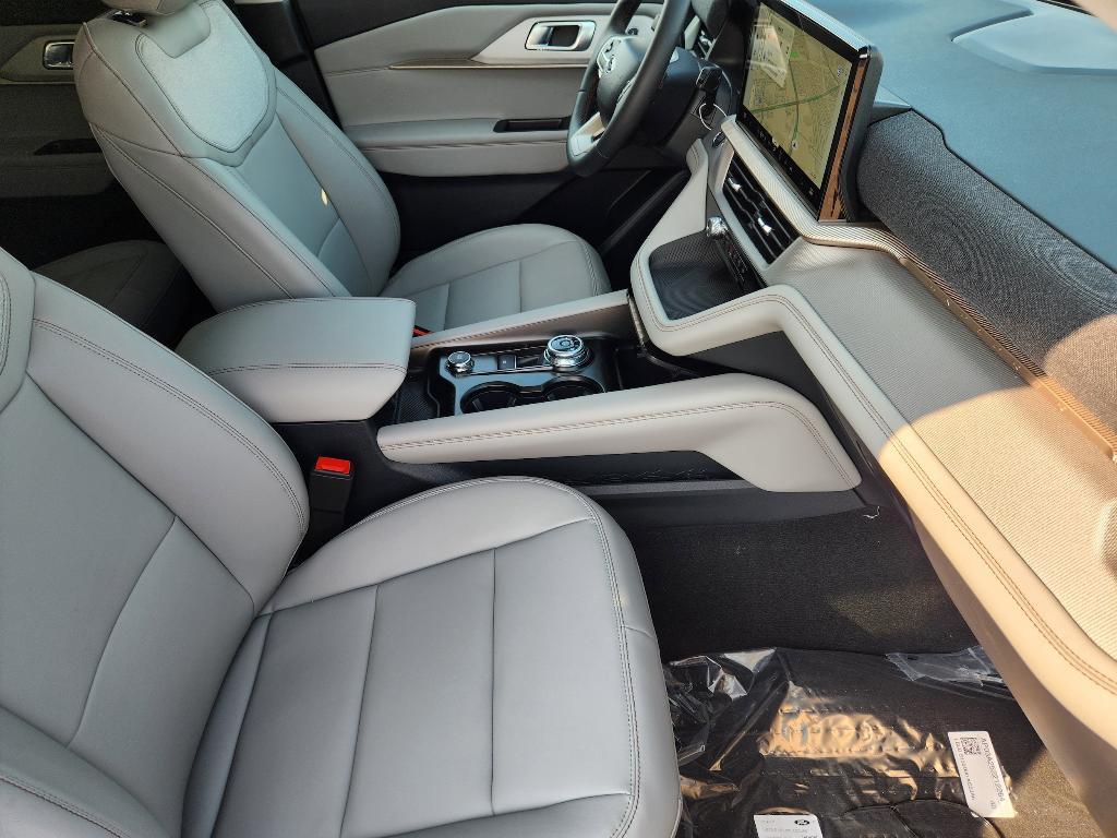 new 2025 Ford Explorer car, priced at $42,067